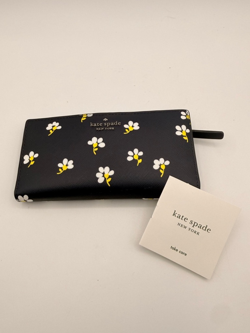 Kate Spade New York Navy Floral Wallet Women’s